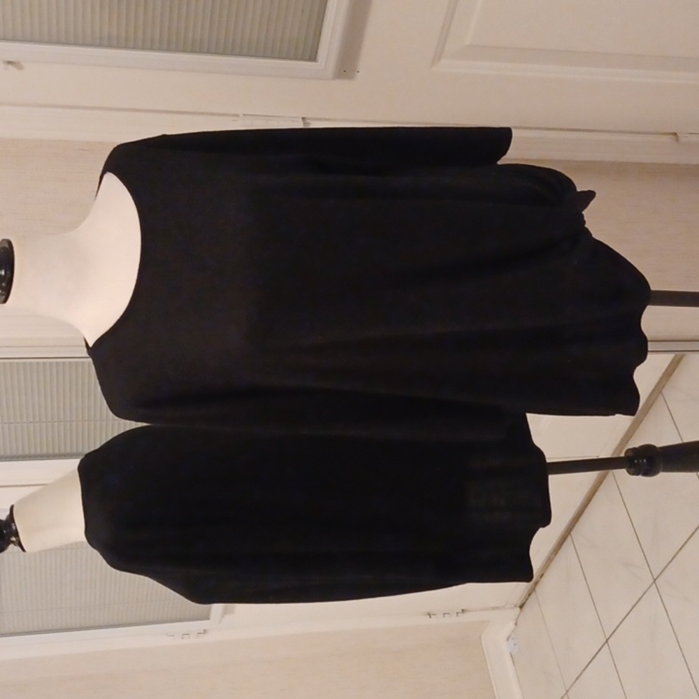 $4 Add-on Black Half-Sleeve Tee With Knot - Size XL